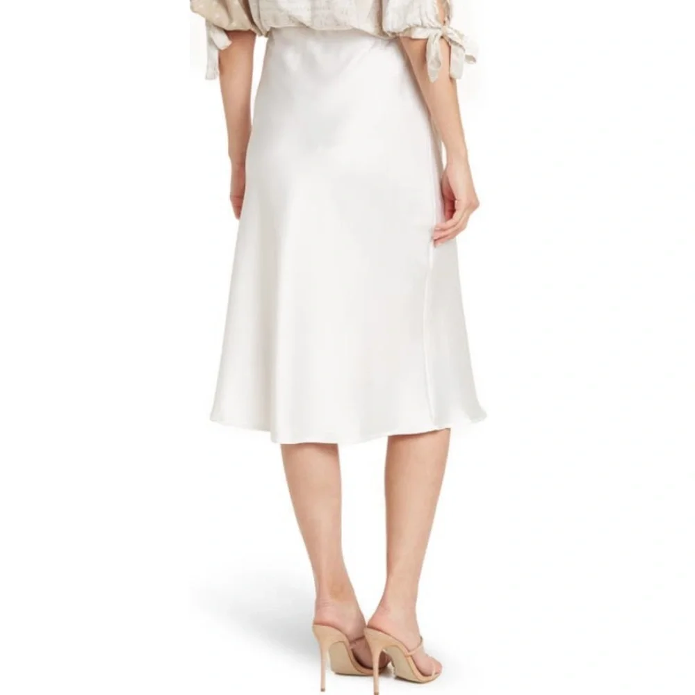 r e n e e c • satin midi skirt